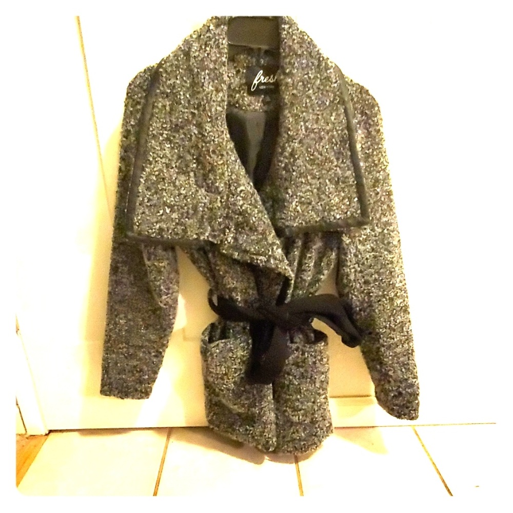B/W Wool Long Sleeve Belted Wrap Jacket (L)